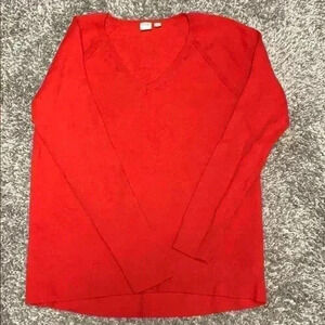 Women’s Gap V-neck Sweater - Size M